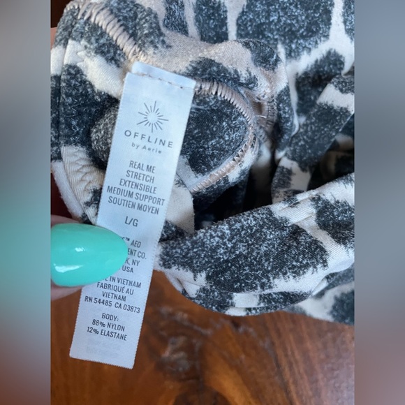 Aerie leopard print biker shorts and sports bra size large in both - Picture 3 of 6